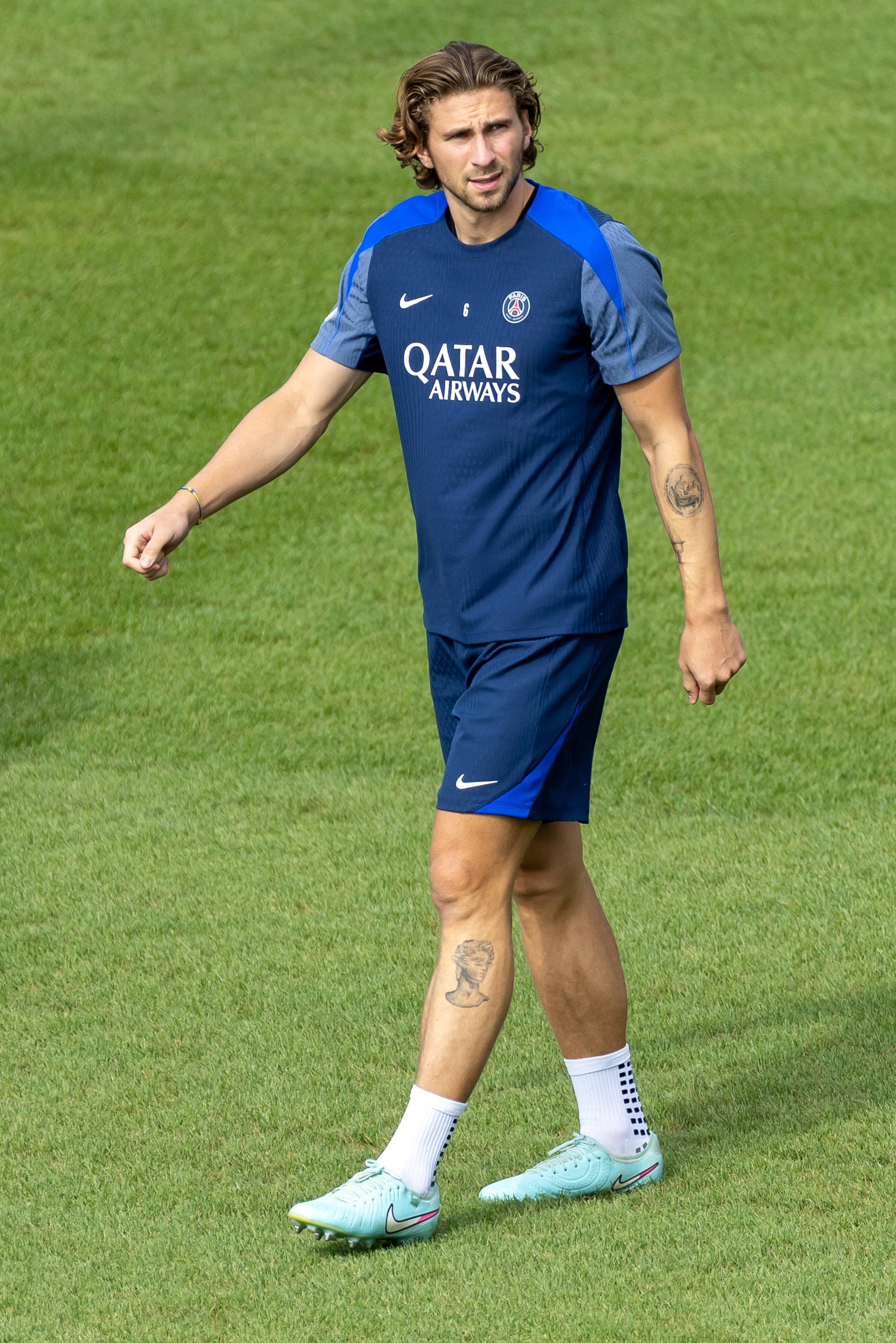 今晚巴黎圣日耳曼备战葡超德约科维奇关键节点败北，现场解说直呼：冲刺阶段曼联备战法甲的简单介绍